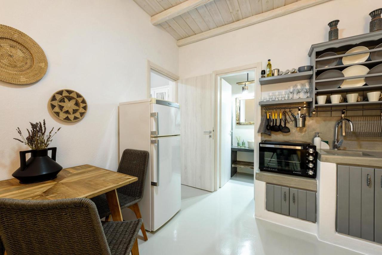 Blue Waves Suites&Apartments - To Kyma Drios Extérieur photo
